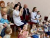 Владислав Голяк передал Дому ребенка сертификат на укрепление материально-технической базы