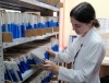 Школьники и студенты в составе студотрядов работают в 7-й поликлинике города Гродно