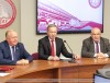 Виктор Лискович и Владислав Голяк вручили сотрудникам университета профсоюзные награды