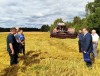 На Гродненщине отметили труд аграриев на уборке урожая и вклад сельских медиков в медсопровождение на жатве, сообщает портал Sb.by