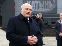 АЛЕКСАНДР ЛУКАШЕНКО ПРИ ПОСЕЩЕНИИ МЕМОРИАЛЬНОГО КОМПЛЕКСА “ХАТЫНЬ” ОТВЕТИЛ НА ВОПРОСЫ ЖУРНАЛИСТОВ