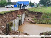 В ГРОДНЕНСКОЙ ОБЛАСТИ УСТРАНЯЮТ ПОСЛЕДСТВИЯ НОЧНОЙ НЕПОГОДЫ