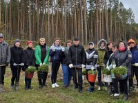 Медыкі Дзятлаўскай ЦРБ далучыліся да акцыi «Дай лесу новае жыццё!»