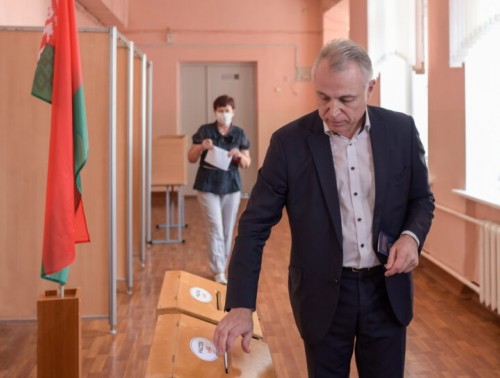 МИХАИЛ ОРДА: «КТО СЕГОДНЯ РАБОТАЕТ, ПОНИМАЕТ ЦЕННОСТЬ ВСЕГО ТОГО, ЧЕГО ДОСТИГЛА НАША СТРАНА ЗА ЭТИ ГОДЫ»