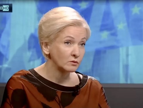 ЕЛЕНА МАНКЕВИЧ: САНКЦИИ БОЛЬШЕ ВСЕГО БЬЮТ НЕ ПО ПРЕДПРИЯТИЯМ-ГИГАНТАМ, А ПО НАШИМ ПЕНСИОНЕРАМ