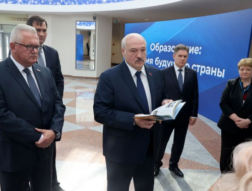 ЛУКАШЕНКО: «НАМ ПРЕДСТОИТ ПЕРЕЗАГРУЗИТЬ СИСТЕМУ ОБРАЗОВАНИЯ. СЕГОДНЯ ЭТО ВОПРОС ГОСУДАРСТВЕННОЙ ВАЖНОСТИ»