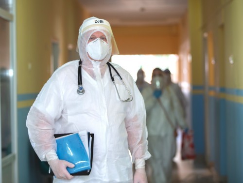 Отраслевой профсоюз перечислил 20 тысяч рублей безвозмездной помощи шести учреждениям здравоохранения Гомельщины