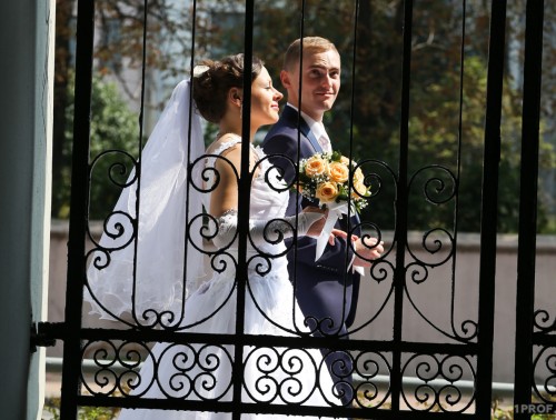 МАТПОМОЩЬ В СВЯЗИ СО ВСТУПЛЕНИЕМ В БРАК. КАК ЕЕ ПОЛУЧИТЬ, И КОМУ МОГУТ НЕ ДАТЬ?