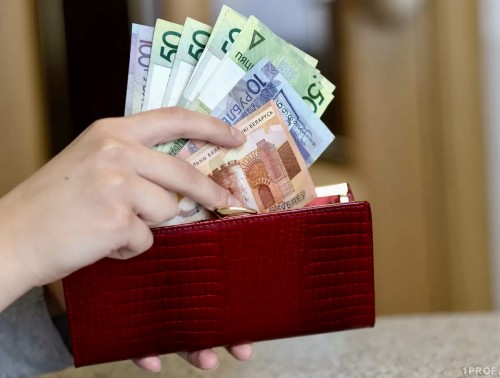 ЗА ГОД ЗАРАБОТНАЯ ПЛАТА В БЕЛАРУСИ ВЫРОСЛА ПОЧТИ НА 15%