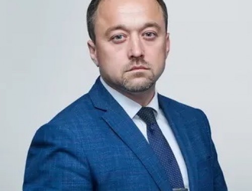 НА НЕКОТОРЫХ УЧАСТКАХ УРНЫ ДЛЯ ГОЛОСОВАНИЯ ПЕРЕПОЛНЕНЫ