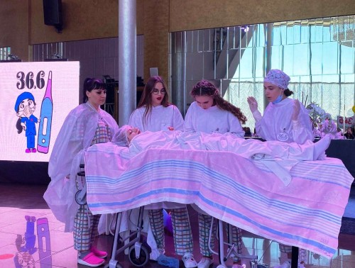 Молодых специалистов Гродненской университетской клиники посвятили в профессию