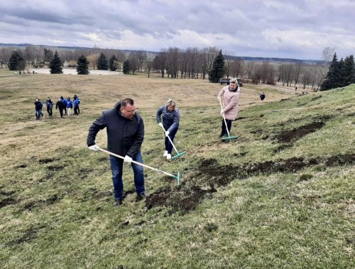 ПРЕДСТАВИТЕЛИ ОТРАСЛЕВОГО ПРОФСОЮЗА ПРИНЯЛИ УЧАСТИЕ В РЕСПУБЛИКАНСКОМ СУББОТНИКЕ