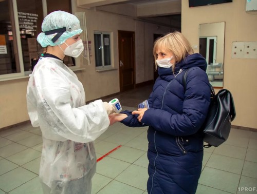 КАК БУДУТ РАБОТАТЬ БОЛЬНИЦЫ, ПОЛИКЛИНИКИ И АПТЕКИ НА МАЙСКИЕ ПРАЗДНИКИ-2022