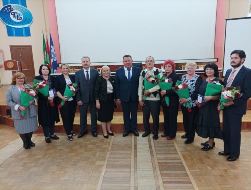 ПРЕДСЕДАТЕЛЬ БЕЛОРУССКОГО ПРОФСОЮЗА РАБОТНИКОВ ЗДРАВООХРАНЕНИЯ ВЯЧЕСЛАВ ШИЛО ВСТРЕТИЛСЯ С ПРОФАКТИВОМ МЕДИКОВ ГОМЕЛЬЩИНЫ