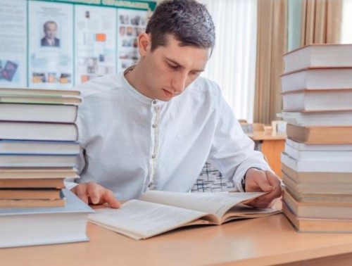 НА КАКУЮ СТИПЕНДИЮ МОГУТ РАССЧИТЫВАТЬ В 2022/2023 УЧЕБНОМ ГОДУ СТУДЕНТЫ-ПЕРВОКУРСНИКИ?