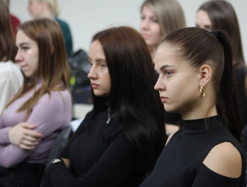 Владислав Голяк принял участие во встрече с молодыми специалистами Лидской ЦРБ