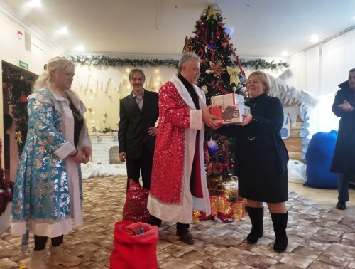 Коллектив Гродненского кардиоцентра помог воспитанникам Понемуньского детского дома исполнить заветное желание