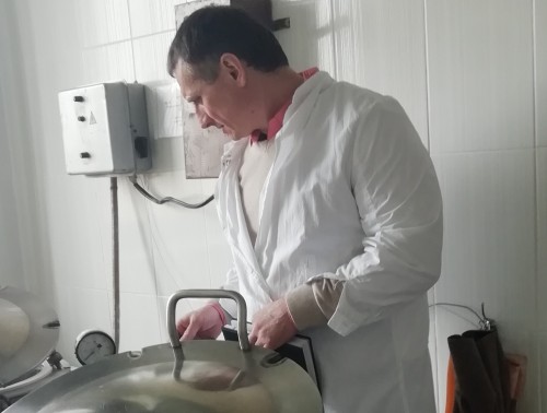Техинспектор Гродненского профсоюза здравоохранения посмотрел, как обстоят дела с охраной труда в Щучинской райбольнице и зональном центре гигиены