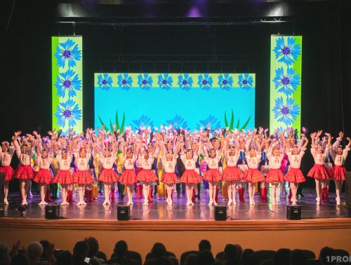 СЕКРЕТ УСПЕХА – В ПОСТОЯННОМ РАЗВИТИИ. ТАНЦЕВАЛЬНОМУ КОЛЛЕКТИВУ «РОВЕСНИК» ИСПОЛНИЛОСЬ 65 ЛЕТ