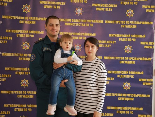 ПЕРВЫЙ В БЕЛАРУСИ СОЦИАЛЬНЫЙ ПРОЕКТ ДЛЯ МОЛОДЫХ МАМ ЗАПУСТИЛИ ГОМЕЛЬСКИЕ СПАСАТЕЛИ