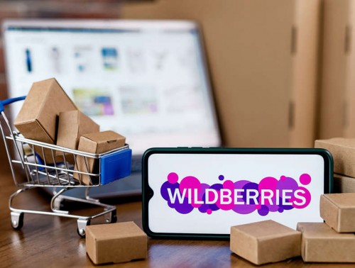 ЗАБАСТОВКА РАБОТНИКОВ WILDBERRIES: ВЛАДЕЛЬЦЫ ПУНКТОВ ВЫДАЧИ СОБРАЛИСЬ У ОФИСА В МОСКВЕ