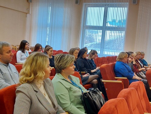 ЭКСКУРСИИ И ЗНАКОМСТВО С ВЕДУЩИМИ ПРЕДПРИЯТИЯМИ: КУРСЫ МОЛОДЕЖНОГО ПРОФАКТИВА ПРОДОЛЖАЮТСЯ