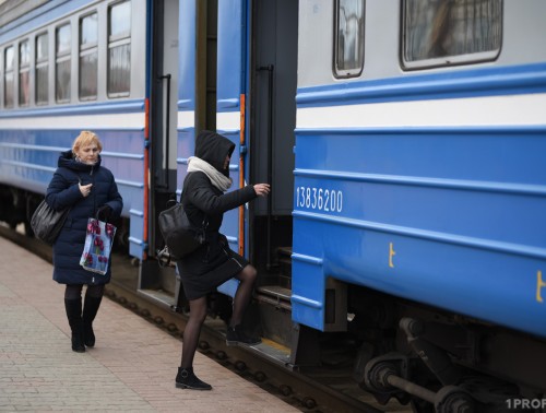БЖД НАЗНАЧИЛА НА ПАСХУ, РАДУНИЦУ И МАЙСКИЕ ПРАЗДНИКИ ДОПОЛНИТЕЛЬНЫЕ ПОЕЗДА