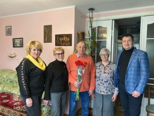 В преддверии 1 Мая коллектив Гродненской областной детской клинической больницы традиционно чествует ветеранов труда