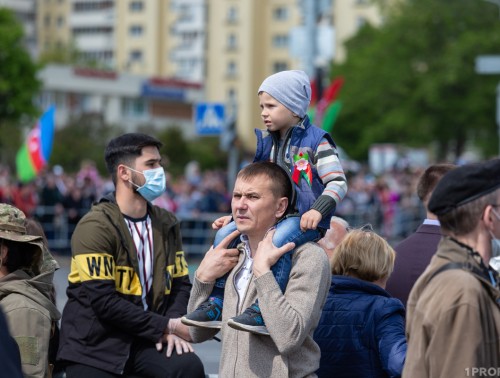 МАЙСКИЙ ТРУДОВОЙ МАРАФОН: СКОЛЬКО ДНЕЙ БЕЛОРУСЫ БУДУТ РАБОТАТЬ И ОТДЫХАТЬ В ПОСЛЕДНЕМ ВЕСЕННЕМ МЕСЯЦЕ