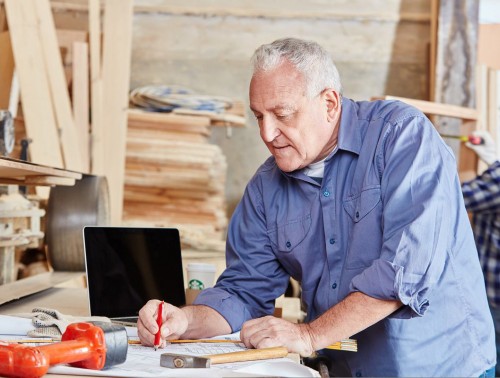 ПОЛЯКИ ХОТЯТ РАБОТАТЬ И ПОСЛЕ ДОСТИЖЕНИЯ ПЕНСИОННОГО ВОЗРАСТА