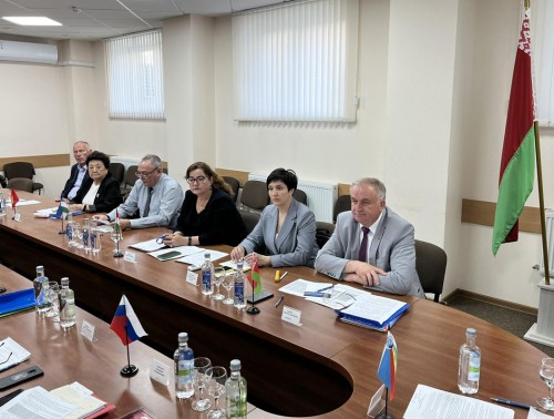 ПРОФСОЮЗЫ ТРАНСПОРТНОЙ ОТРАСЛИ СТРАН СНГ ВСТРЕТИЛИСЬ В МИНСКЕ. СРЕДИ ОБСУЖДАЕМЫХ ВОПРОСОВ – ГАРАНТИИ ДЛЯ САМОЗАНЯТЫХ И КОНЦЕПЦИЯ «НУЛЕВОГО ТРАВМАТИЗМА»