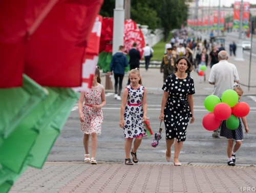 ВМЕСТО ДОПОЛНИТЕЛЬНОГО ВЫХОДНОГО – СОКРАЩЕНИЕ РАБОЧИХ ДНЕЙ НА ОДИН ЧАС. ЧТО МЕНЯЕТСЯ В ТРУДОВЫХ ОТНОШЕНИЯХ