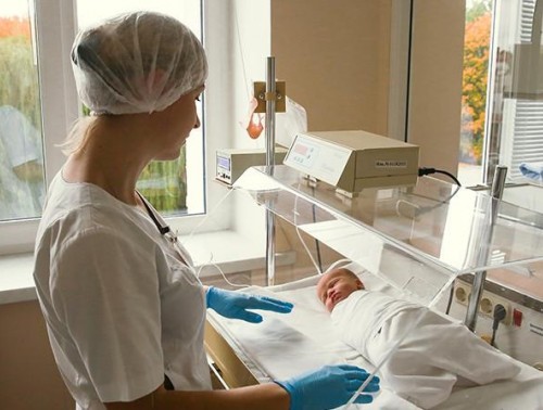 В БЕЛАРУСИ В ДЕНЬ НЕЗАВИСИМОСТИ РОДИЛСЯ 121 МАЛЫШ