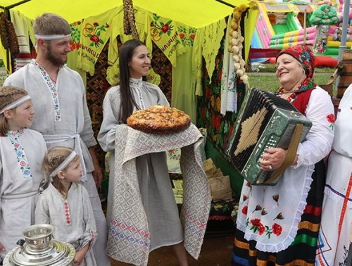СТАРТОВАЛО ОНЛАЙН-ГОЛОСОВАНИЕ ЗА КОНКУРСАНТОВ РЕСПУБЛИКАНСКОГО СЕМЕЙНОГО СЕЛЬСКОХОЗЯЙСТВЕННОГО ПРОЕКТА «ВЛАСТЕЛИН СЕЛА-2023»