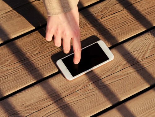 ВЕРНУЛ ХОЗЯИНУ УТЕРЯННЫЙ СМАРТФОН И ПОЛУЧИЛ ВОЗНАГРАЖДЕНИЕ. НУЖНО ЛИ В ТАКОЙ СИТУАЦИИ ПЛАТИТЬ НАЛОГ?