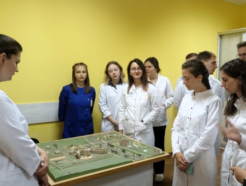 Музей областного клинического центра «Психиатрия-наркология» вызвал большой интерес у молодых специалистов и интернов