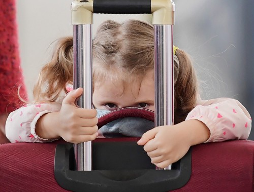 ВЫЕЗД РЕБЕНКА ЗА ГРАНИЦУ: ЧТО НУЖНО ЗНАТЬ РОДИТЕЛЯМ, КАКИЕ ПОДГОТОВИТЬ ДОКУМЕНТЫ