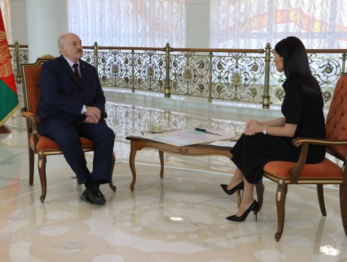 ПРЕЗИДЕНТ БЕЛАРУСИ АЛЕКСАНДР ЛУКАШЕНКО ДАЛ ИНТЕРВЬЮ УКРАИНСКОЙ ЖУРНАЛИСТКЕ ДИАНЕ ПАНЧЕНКО