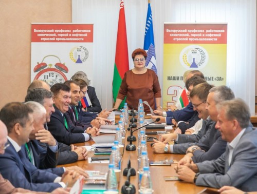 МЕЖДУНАРОДНЫЙ СЕМИНАР ПО ВОПРОСАМ ОХРАНЫ ТРУДА ШАХТЕРОВ ПРОШЕЛ В ШТАБ-КВАРТИРЕ ФПБ