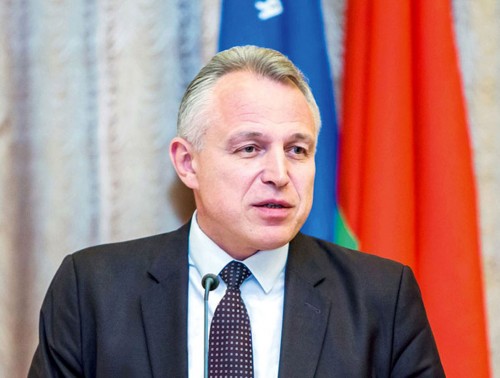 МИХАИЛ ОРДА: «В ЭТОТ ДЕНЬ МЫ ОСОБЕННО ЧУВСТВУЕМ СВОЮ ПРИЧАСТНОСТЬ К СУДЬБЕ НАШЕЙ РОДИНЫ»