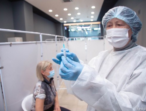 ПОРА ПОДУМАТЬ О ПРИВИВКЕ ОТ ГРИППА: ВАКЦИНАЦИЮ В БЕЛАРУСИ НАМЕРЕНЫ ПРОВОДИТЬ ТРЕМЯ ПРЕПАРАТАМИ