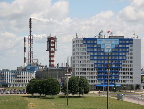 ДОПОЛНИТЕЛЬНЫЕ ВЫПЛАТЫ, ПРОИЗВЕДЕННЫЕ ПО КОЛДОГОВОРУ, В СРЕДНЕМ СОСТАВЛЯЮТ 9 ЧАСТЬ В ЗАРПЛАТЕ РАБОТНИКОВ НЕФТЕХИМИЧЕСКОЙ ОТРАСЛИ