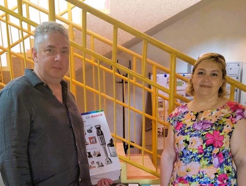 Коллектив Гродненского областного кардиоцентра подарил ребятам из Понемуньского детского дома бытовую технику для занятий кулинарией