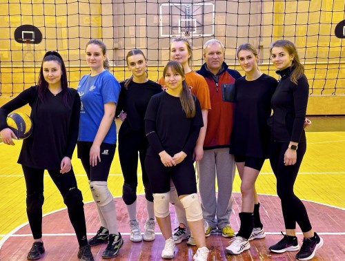 Женская сборная здравоохранения Гродненщины готовится выступить в финале республиканского чемпионата по волейболу 23-24 ноября