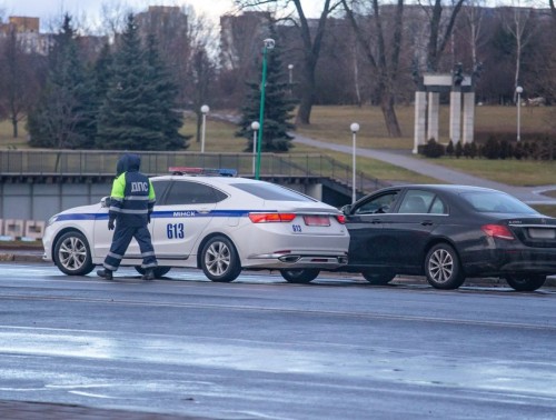 В ГАИ УТОЧНИЛИ, КАК БЕЛОРУСОВ БУДУТ НАКАЗЫВАТЬ ЗА НАРУШЕНИЕ РОССИЙСКИХ ПДД