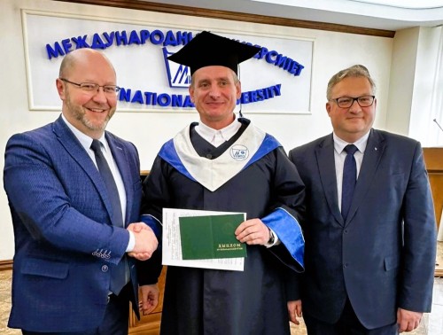 Техинспектор областного профсоюза здравоохранения Александр Болотников в числе первых выпускников новой специальности «Охрана труда в отраслях непроизводственной сферы»