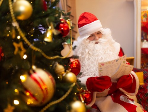 ТОП-7 РЕЗИДЕНЦИЙ ДЕДА МОРОЗА, КУДА МОЖНО ПОЕХАТЬ ЗА НОВОГОДНИМ НАСТРОЕНИЕМ