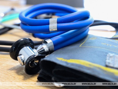 Профсоюз медиков выплатил помощь двум фельдшерам, пострадавшим при выполнении служебных обязанностей