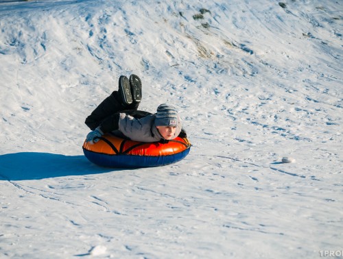 МИНЗДРАВ БЬЕТ ТРЕВОГУ ИЗ-ЗА ЧИСЛА «ТЮБИНГОВЫХ ТРАВМ» И НАПОМИНАЕТ О ПРАВИЛАХ БЕЗОПАСНОСТИ