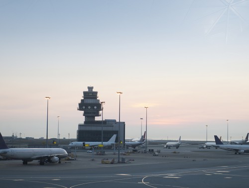 В СВЯЗИ С ЗАБАСТОВКОЙ ПРОФСОЮЗОВ ПИЛОТОВ В АРГЕНТИНЕ БЫЛО ОТМЕНЕНО НЕСКОЛЬКО СОТЕН АВИАРЕЙСОВ